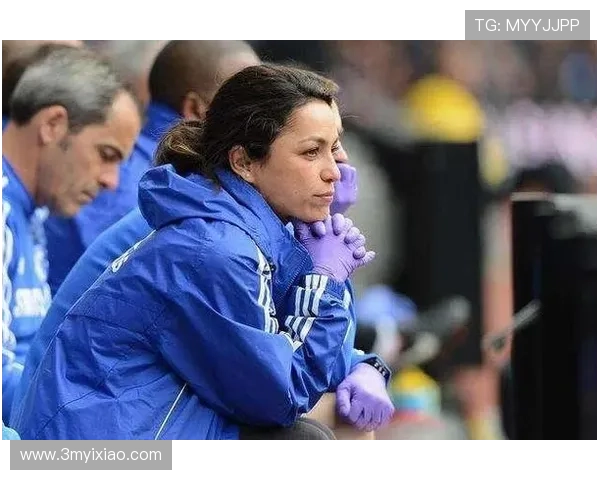 足球明星抽烟对职业生涯的影响与健康风险探讨 足球明星抽烟对职业生涯的影响与健康风险探讨