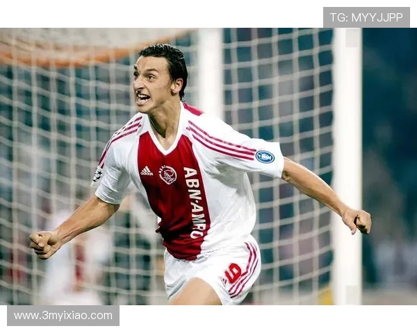 足球明星伊布训练揭秘:如何在球场上保持巅峰状态与超强竞争力 足球明星伊布训练揭秘:如何在球场上保持巅峰状态与超强竞争力