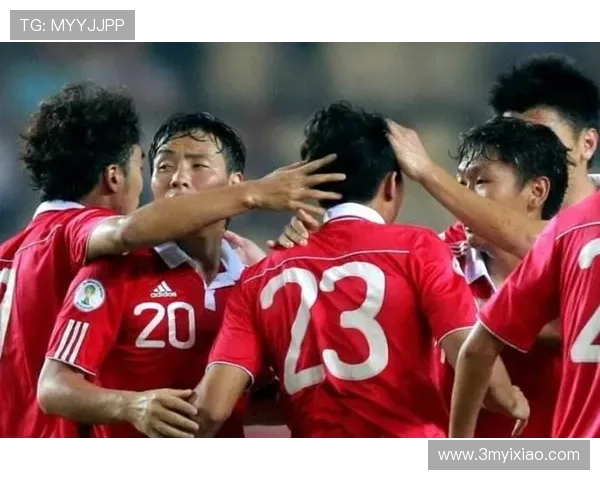 赛后分析：上海足球队与南京足球队团队协作的成功与不足之处